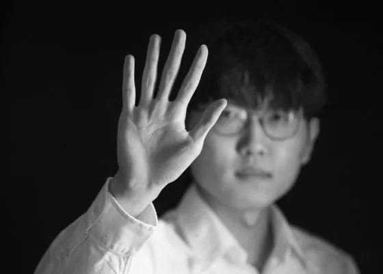伊人看片