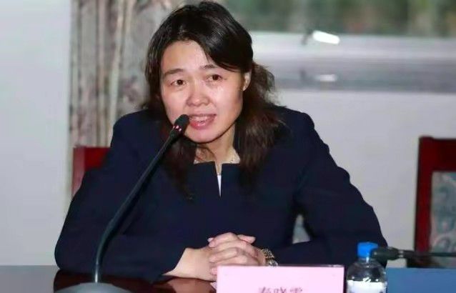 调教女友小说